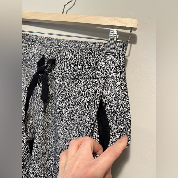 Lululemon Ready To Rulu Pant Size 4 - Picture 8 of 15